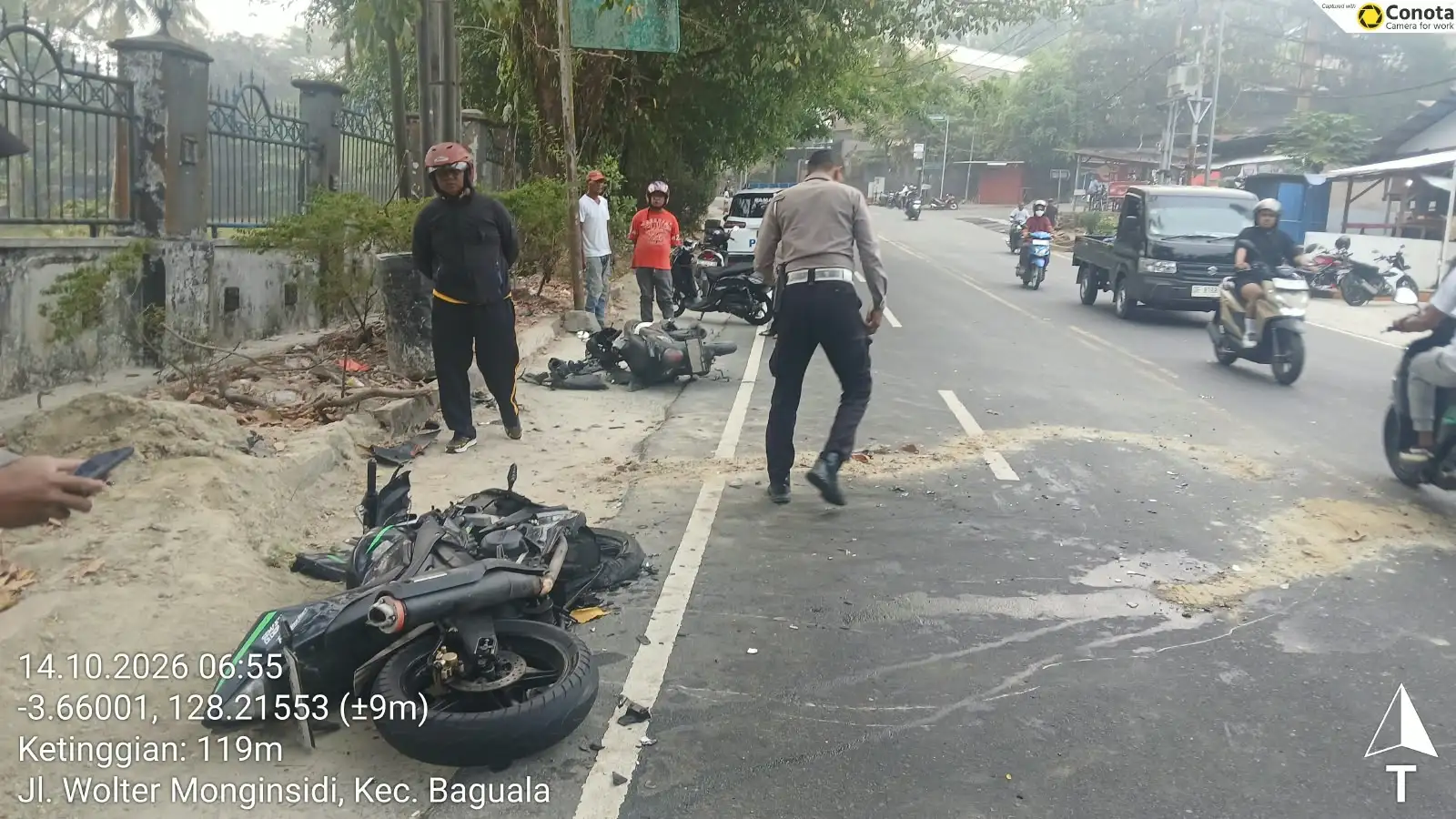 Tabrakan Maut di Halong Ambon: Salip Mobil Kecepatan Tinggi, Dua Pengendara Tewas di Tempat