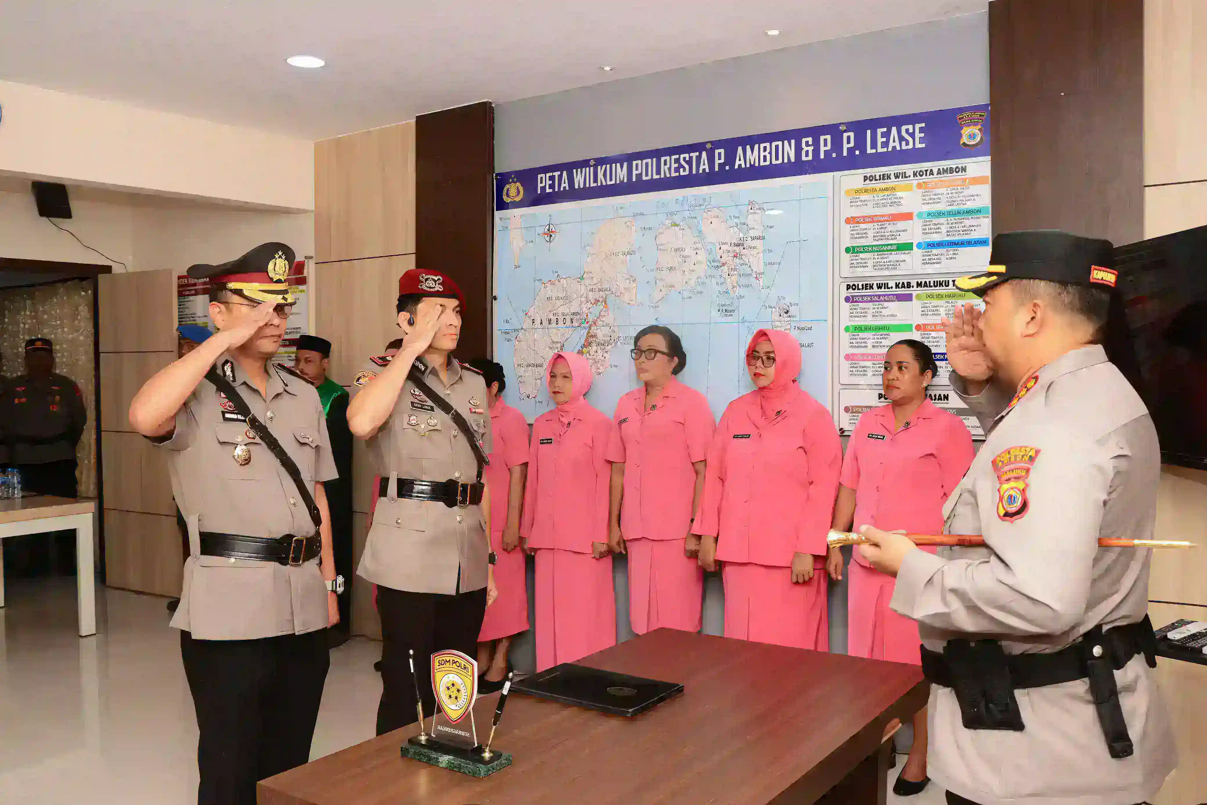 Kapolresta Ambon Pimpin Serah Terima Jabatan Kasat Reskrim Polresta Ambon