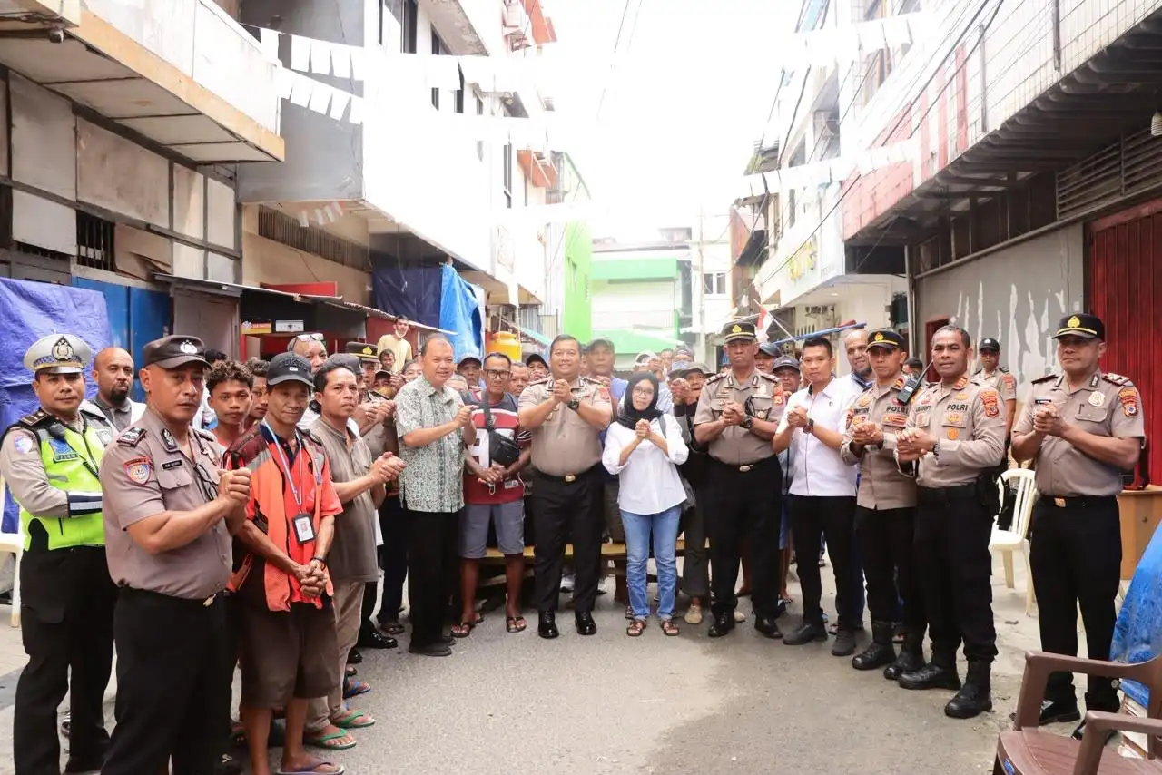 Bacarita Kamtibmas di Honipopu, Kapolresta Ambon Tampung Keluhan Warga dan Siap Tindak Lanjuti Gangguan Keamanan
