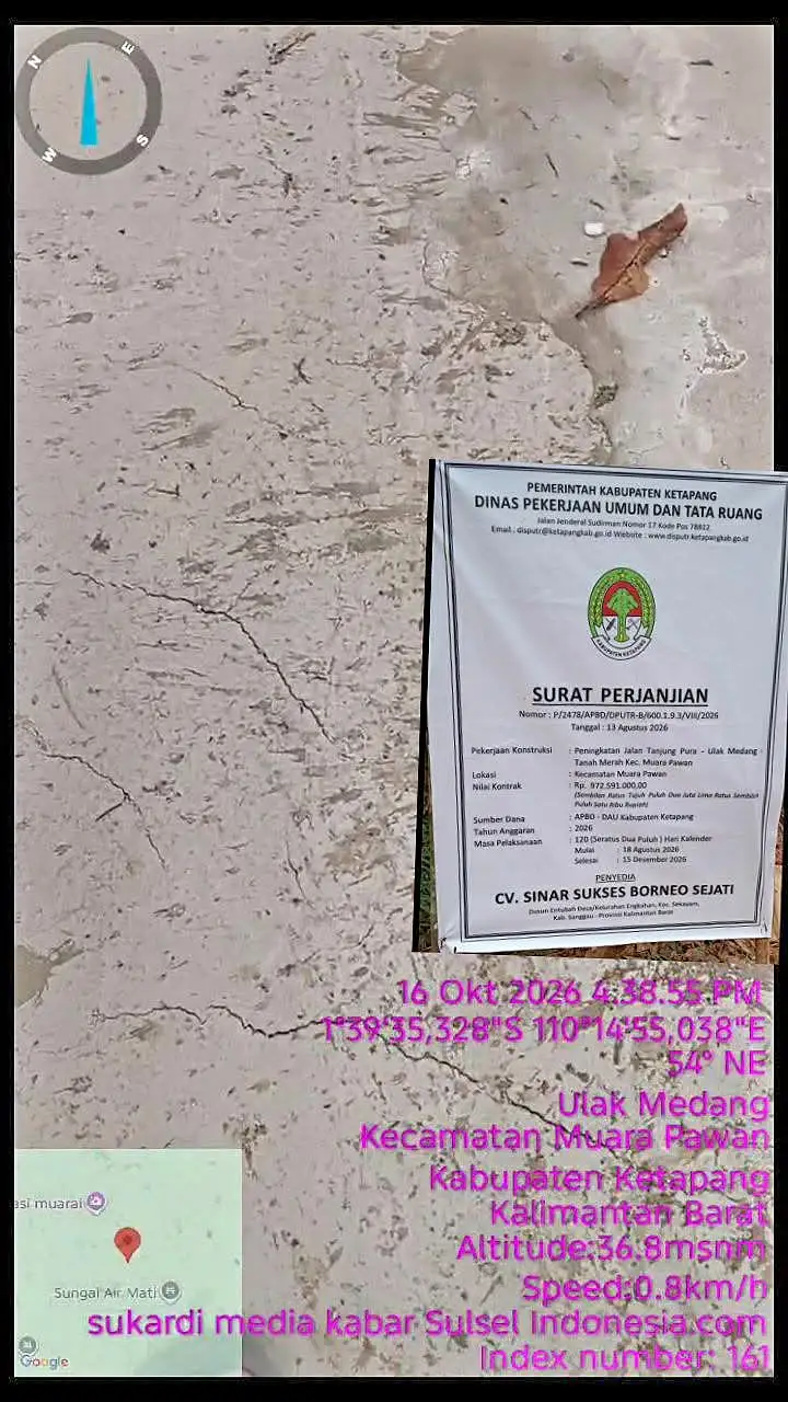 MIRIS! JALAN RAMBAT BETON 972 JUTA DI ULAK MEDANG MUARA PAWAN MASIH DALAM PEKERJAAN SUDAH PECAH DAN RETAK- RETAK.