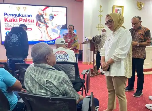 Elly Toisutta Dorong Ambon Jadi Kota Inklusif, Penyandang Disabilitas Dapat Fasilitas Kaki Palsu