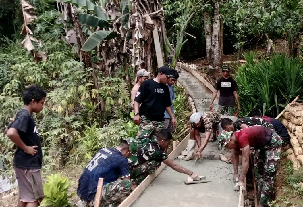 Letda Inf Katipana (Dan SSK) : Kemanunggalan TNI & Rakyat Terwujud Di Dusun Seri