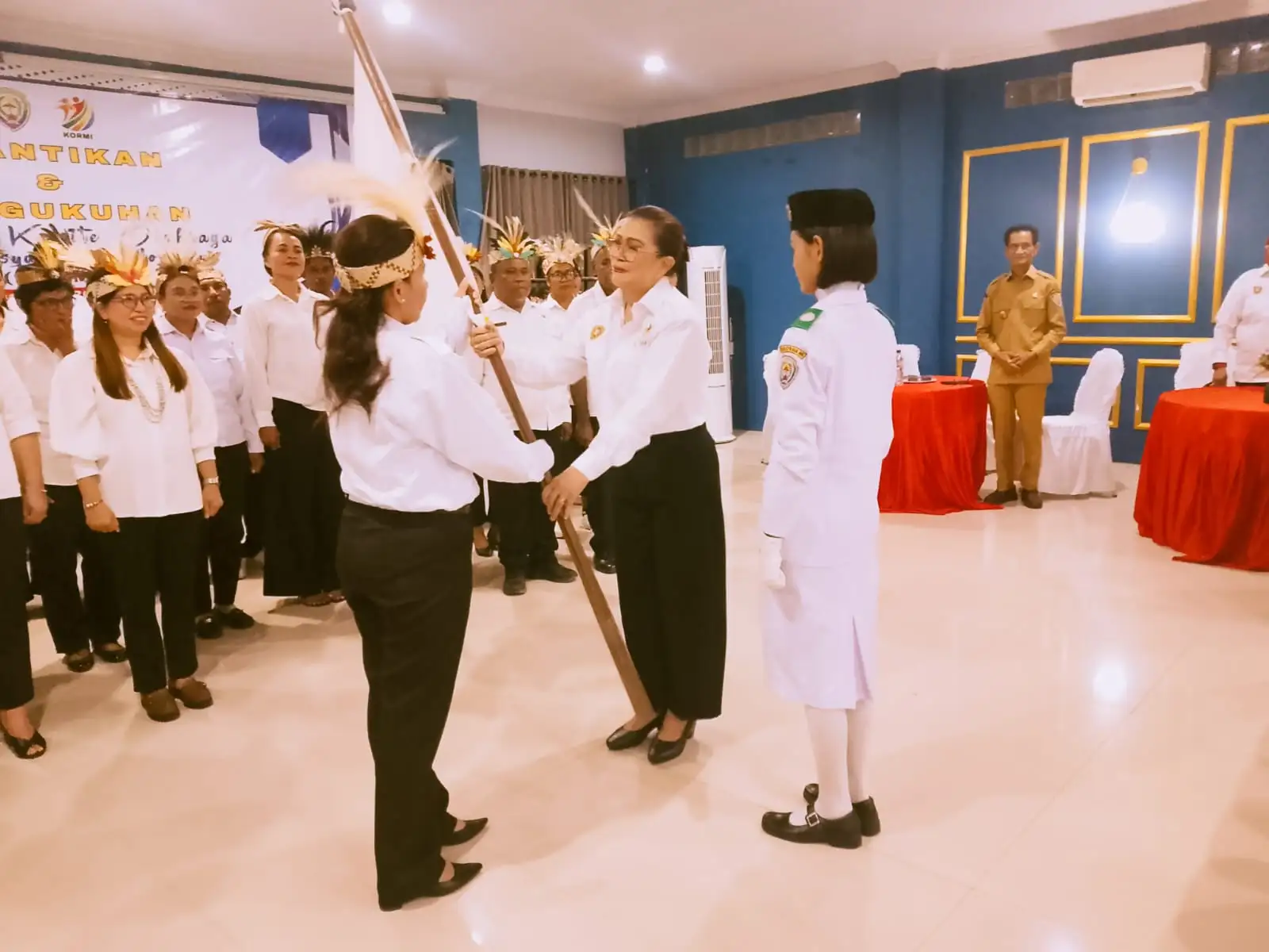 Claudia Imarisa Kaidel Resmi di Lantik Sebagai Ketua Kormi Aru.