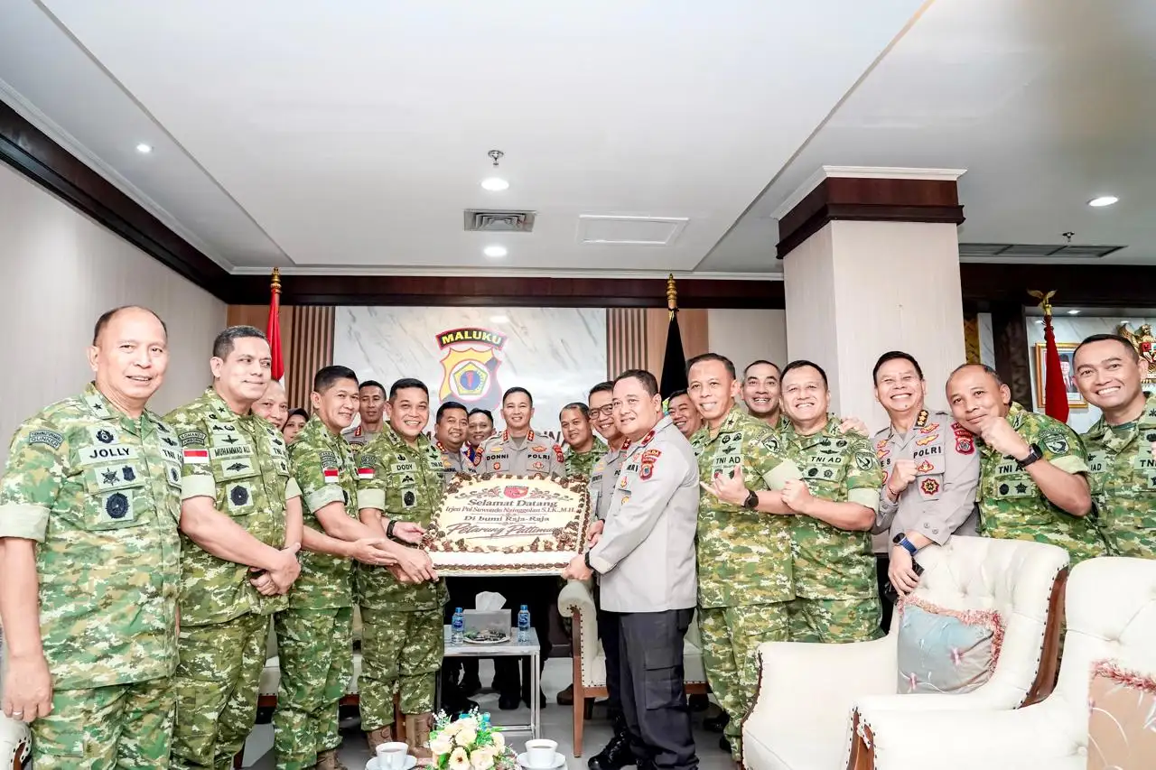 Kejutan Hangat untuk Kapolda Maluku, Pangdam Pattimura : Sinergitas TNI-Polri Harga Mati!