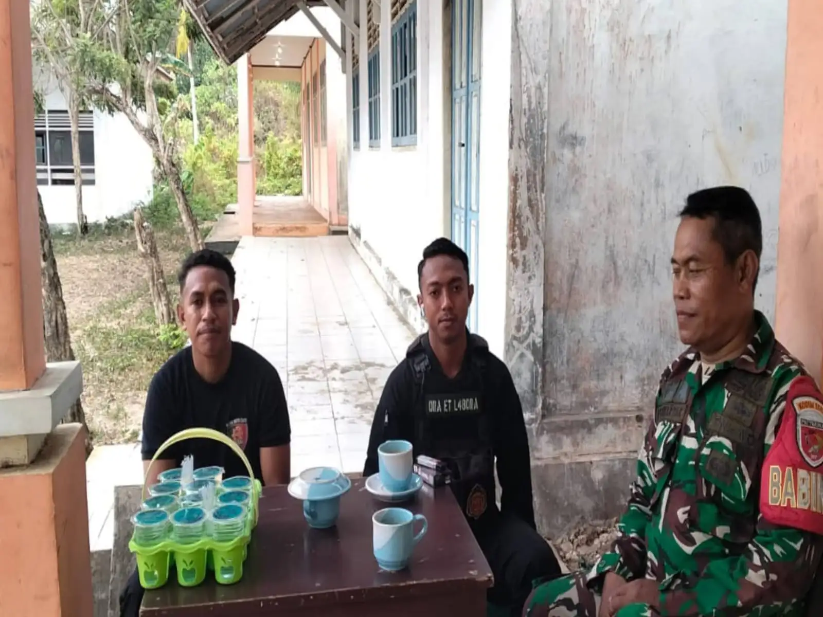 Babinsa Koramil 1503-01/Tual Pantau Simulasi Tes Kemampuan Akademik Siswa SMA Negeri 5 Elar