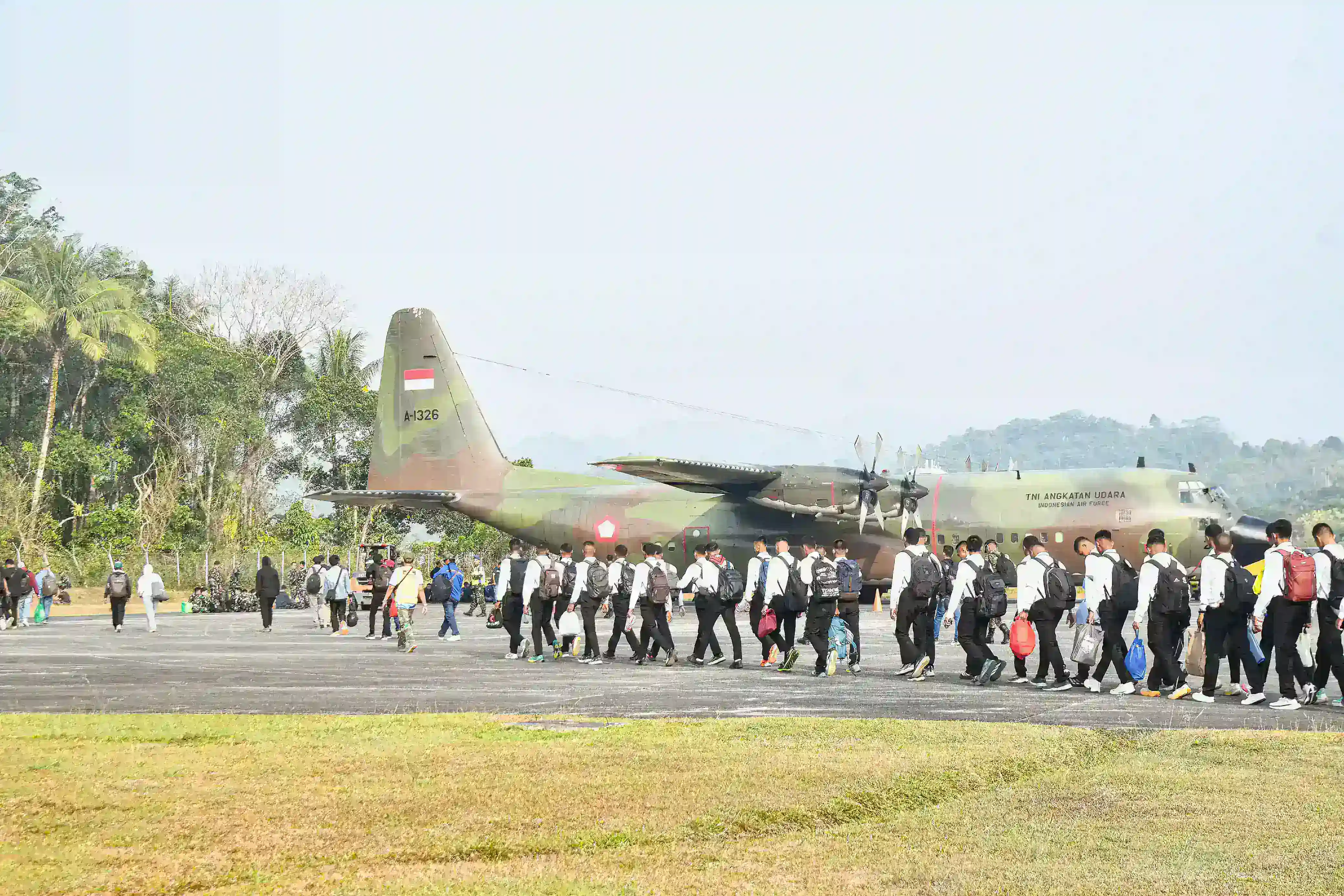 Haru Iringi Keberangkatan 45 Casis Bintara TNI AL, Kodaeral IX Siapkan Putra Maluku Tembus Seleksi Pusat