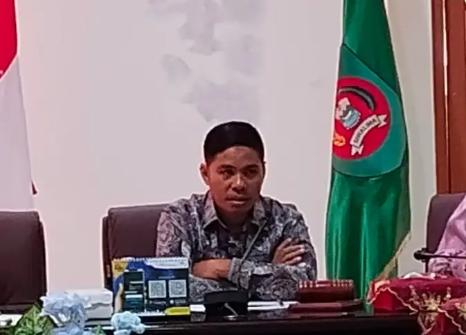 Bahas Hibah Lahan di Piru, Solihin Buton Pastikan Proses Sudah Berjalan